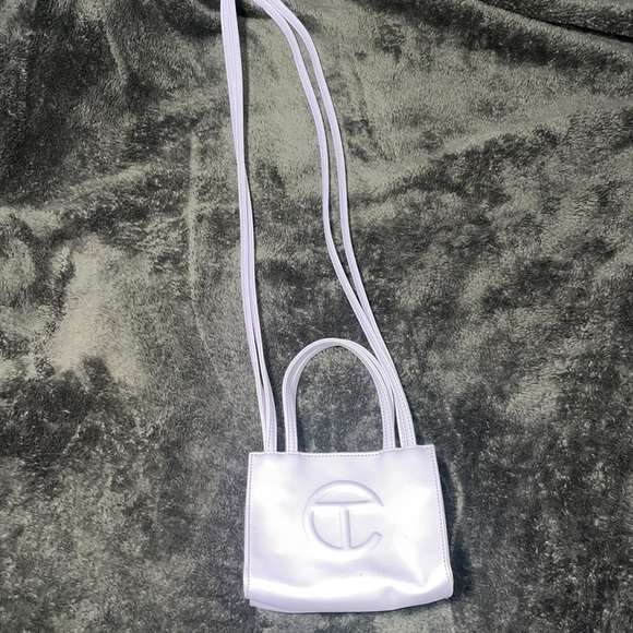 Womens Small Lavender Telfar bag - Picture 3 of 3